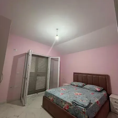Poppe Apartment *